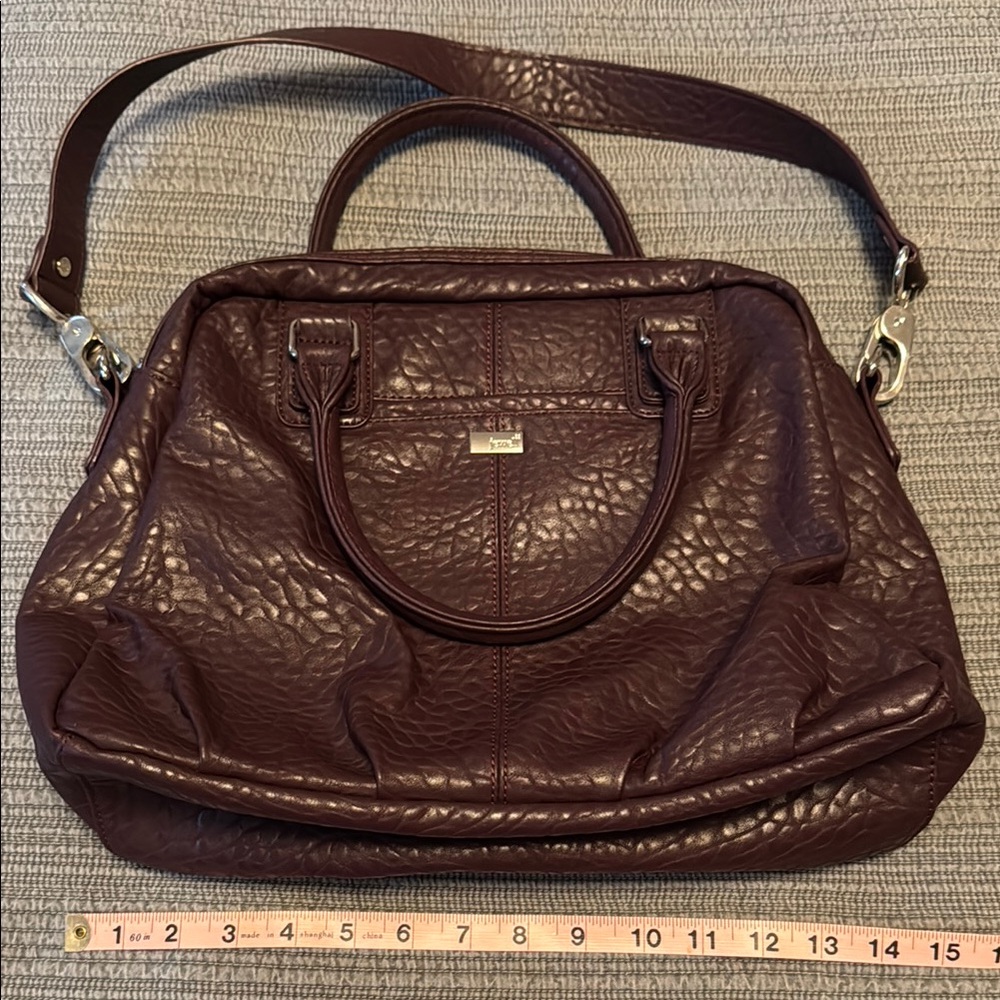 Elegant Brown Leather Handbag